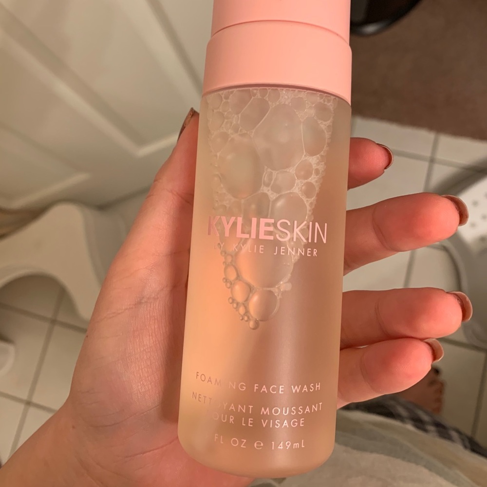 Kylie Jenner Face Wash